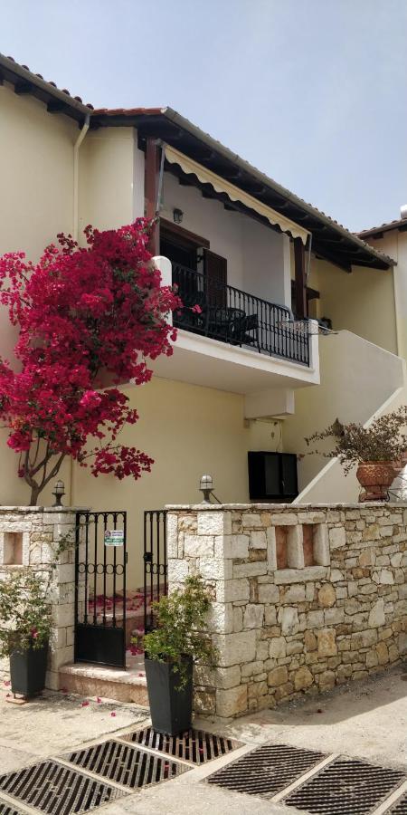 Marinos Aparts Sívota Exterior foto